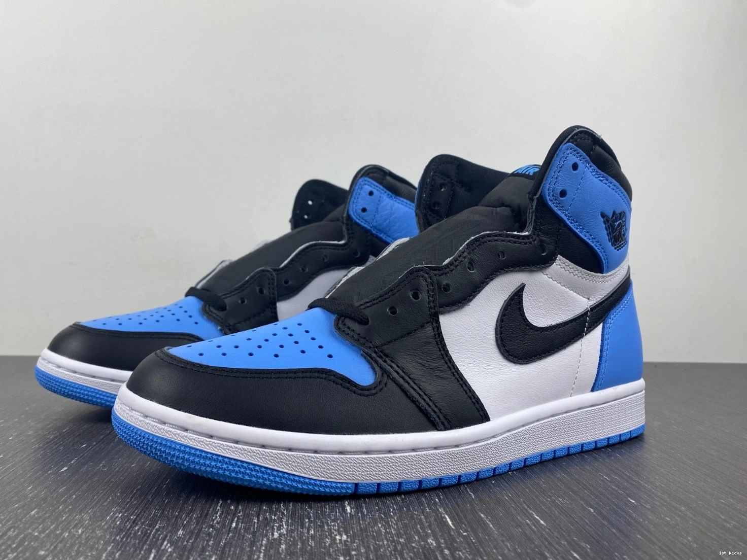 High 1 Jordan University OG DZ5485-400 Blue Air 1222